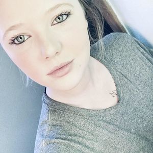 Meet your Posher, Brittney